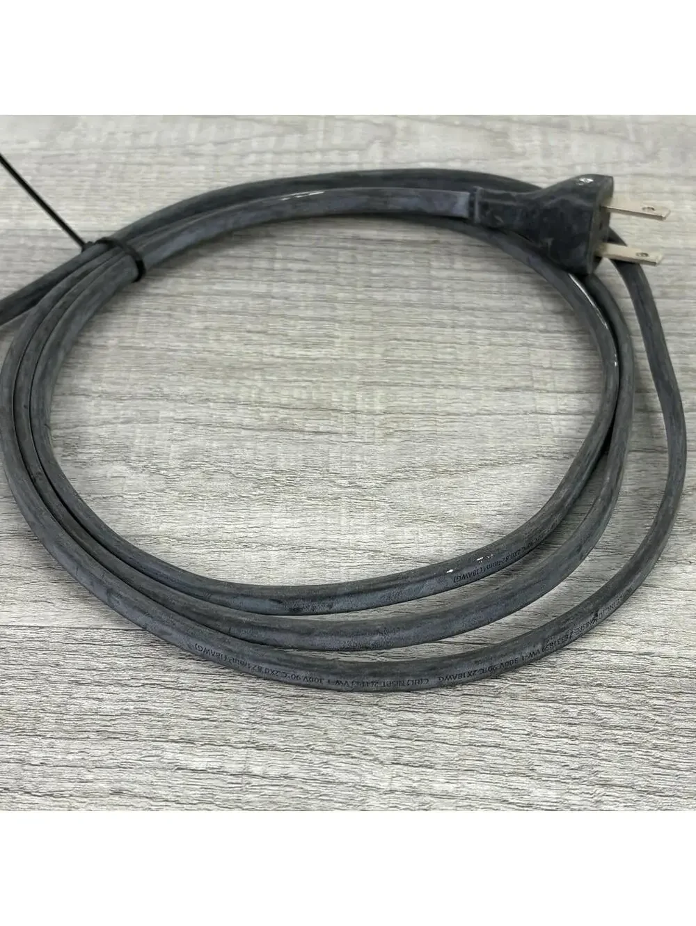 Apple A1469 HD Digital Media Streamer - Black (3rd Generation)